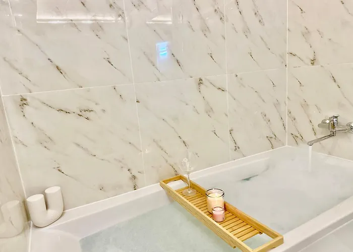 Ground Floor With A Pool And Terrace Daire *